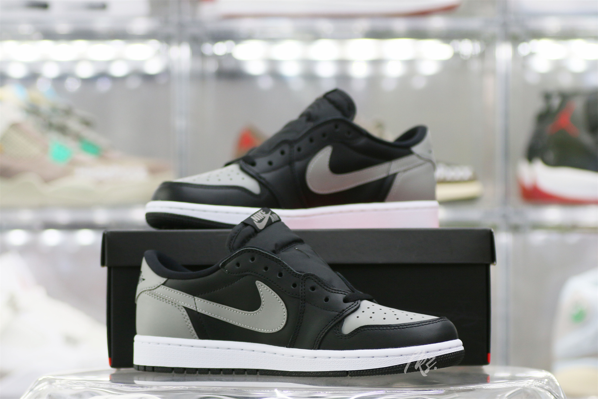 Jordan 1 Retro Low Shadow 2015