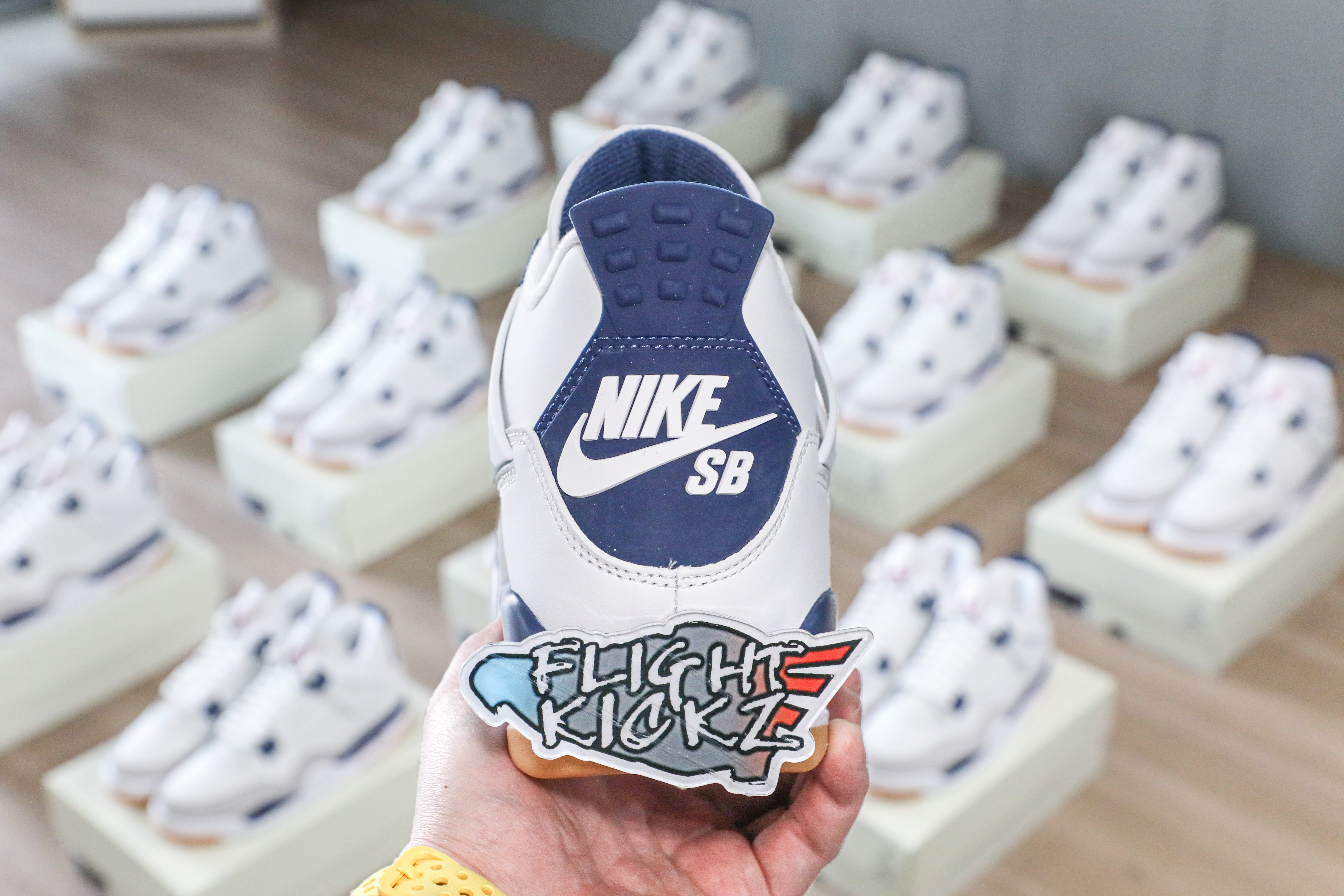 Nike SB x Air Jordan 4 “Navy Blue” 2025 (LN5 A1 Batch)