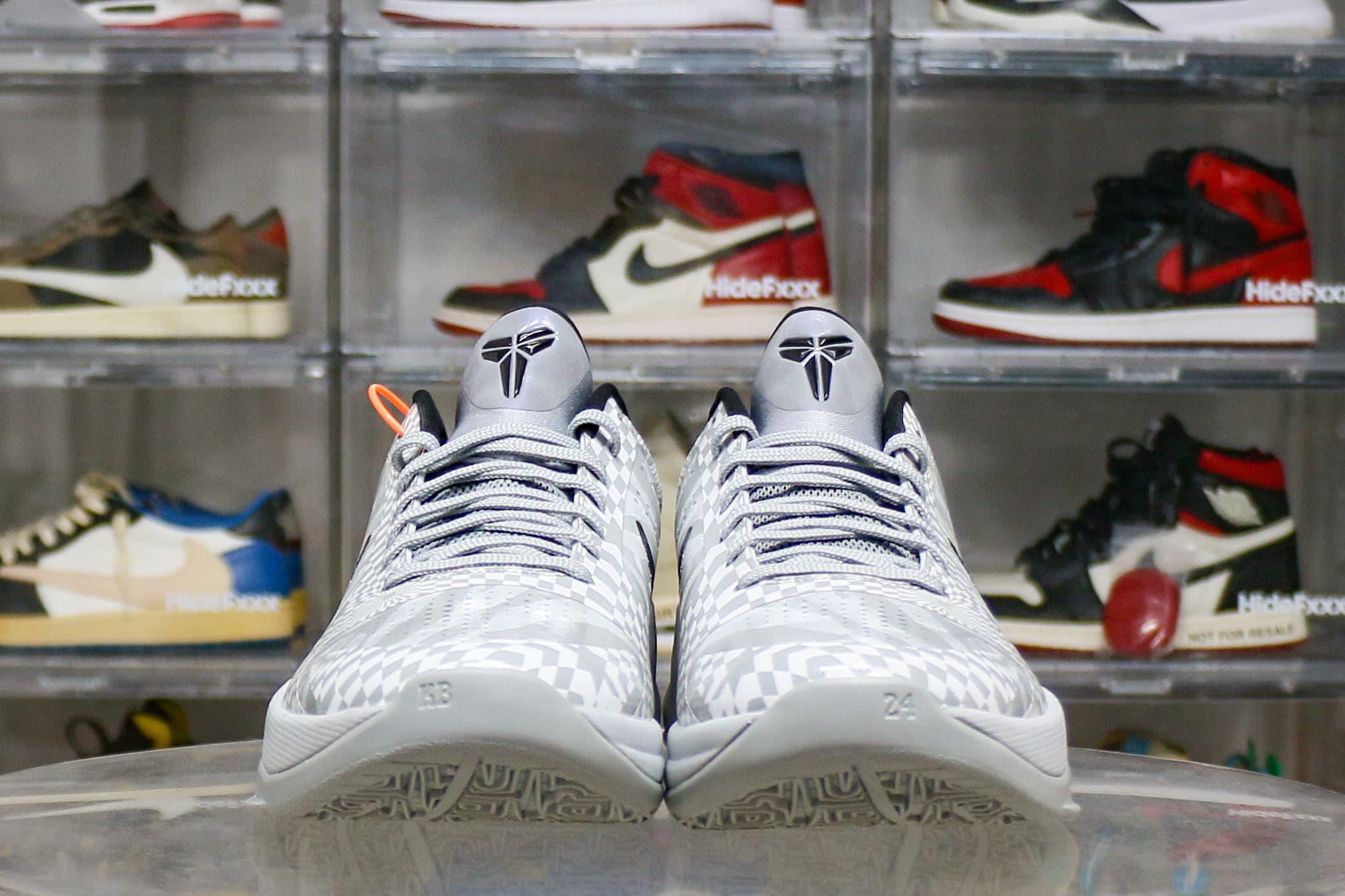 Nike Kobe 5 Protro Zebra PENike Kobe 5 Protro Zebra PE（A1 batch）