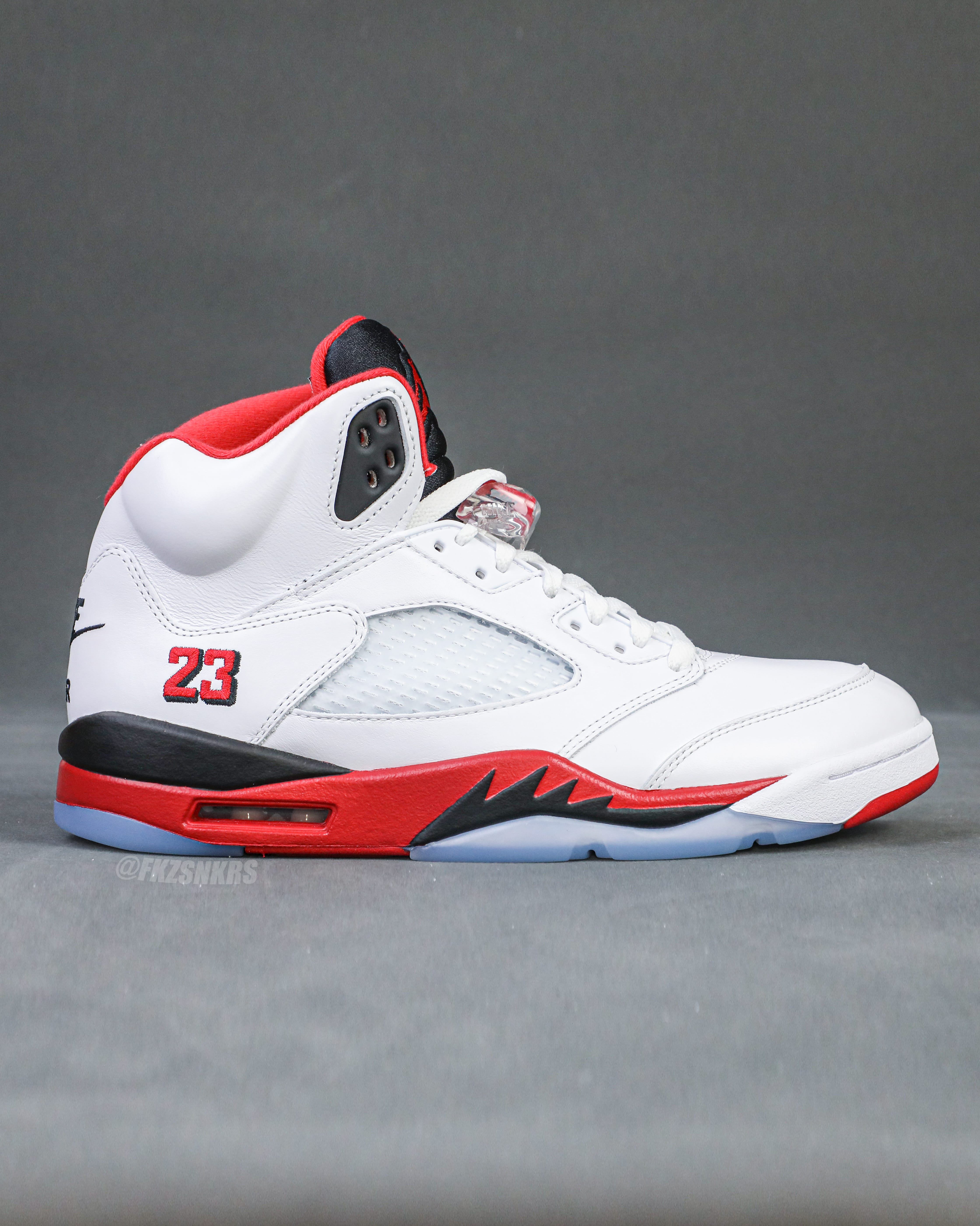 Air Jordan 5 Fire Red Black Tongue 2025 (Ln5 A1)