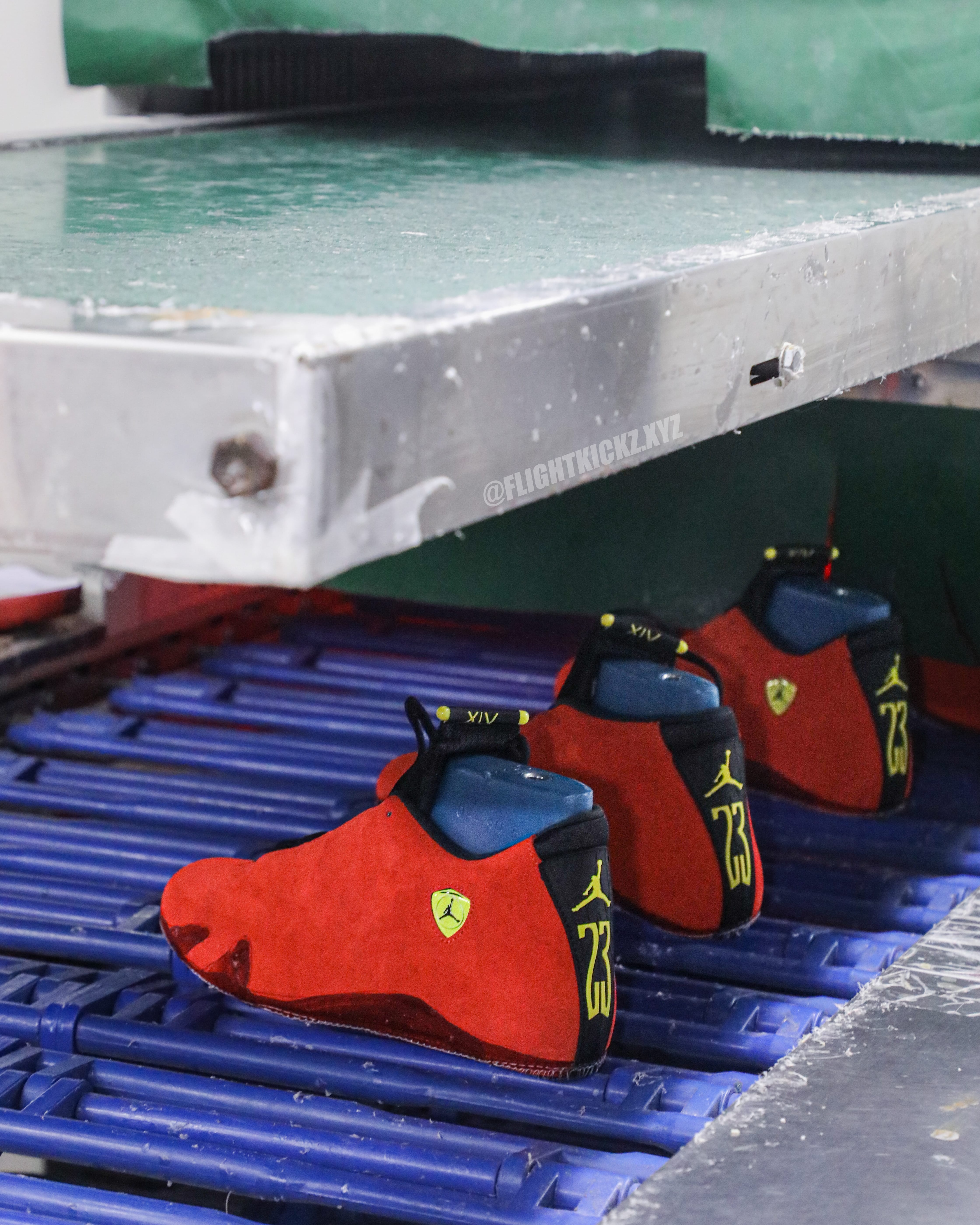 Air Jordan 14 Retro Ferrari 2025 (Ln5 A1)