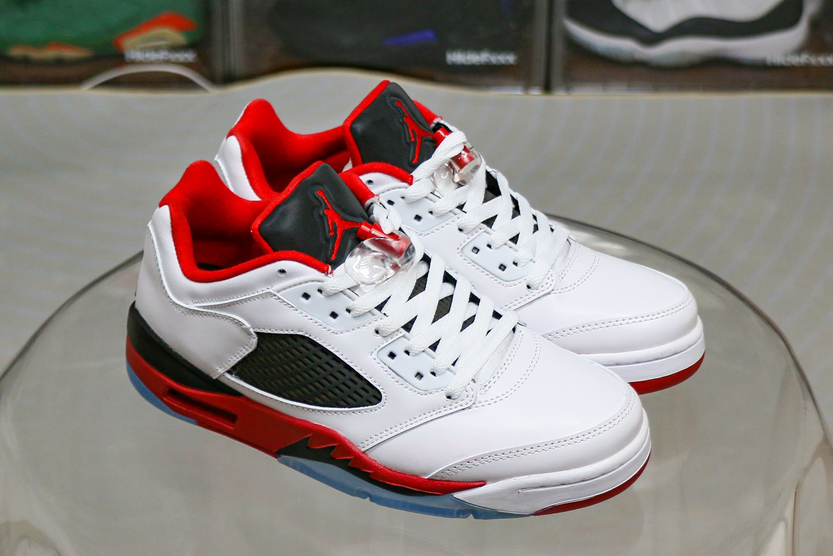 Jordan 5 Retro Low Fire Red 2016